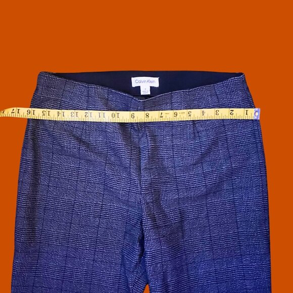 ✨ Calvin Klein Pull-On Plaid Slim Dress Pants – Size 8 | Flattering & Comfy ✨ - Picture 7 of 9
